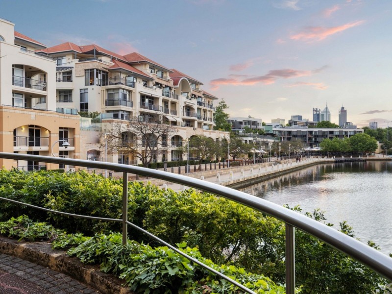 40/20 Royal Street, East Perth WA 6004