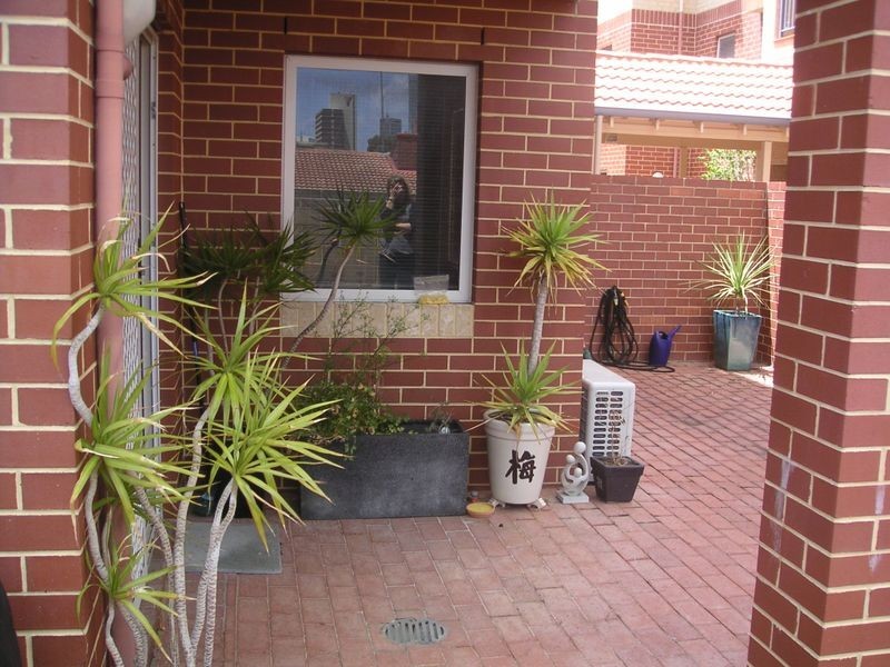 8/55 Wellington Street, East Perth WA 6004