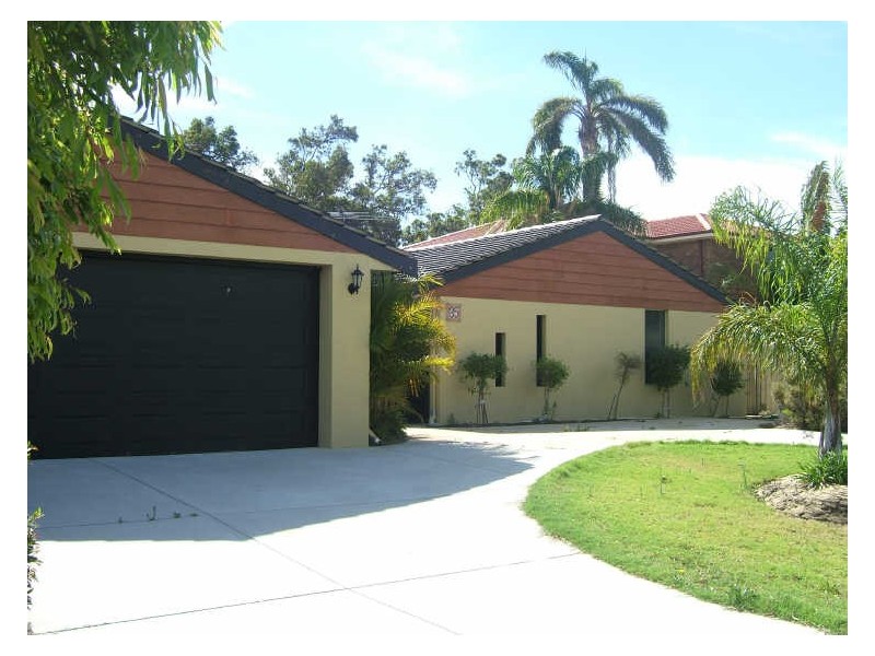 35 Goollelal Drive, Kingsley WA 6026