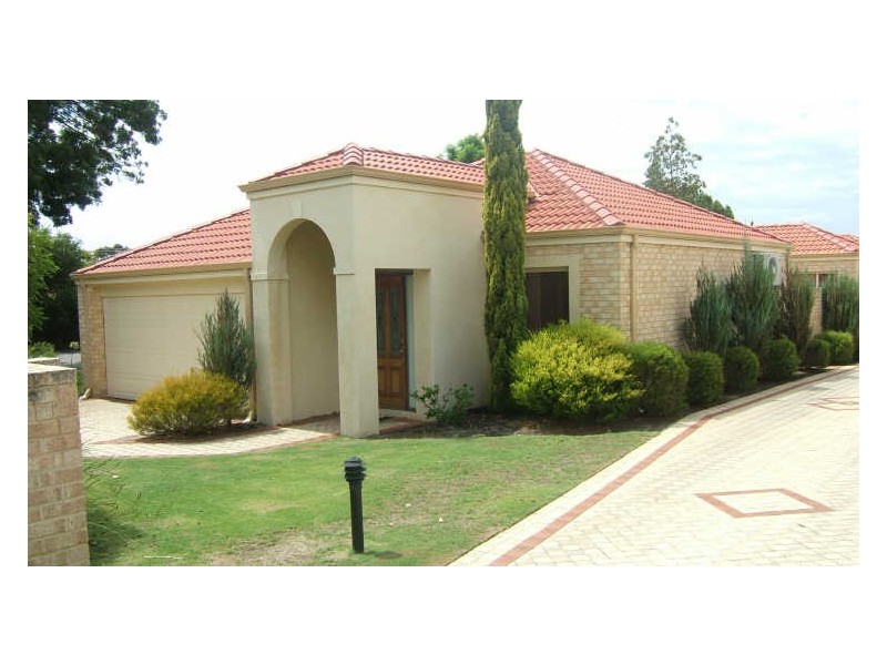 1/10 Tyre Avenue, Riverton WA 6148