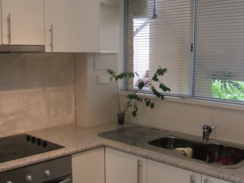 1/10 Tyre Avenue, Riverton WA 6148