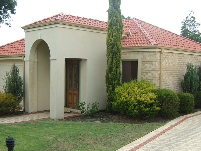 1/10 Tyre Avenue, Riverton WA 6148