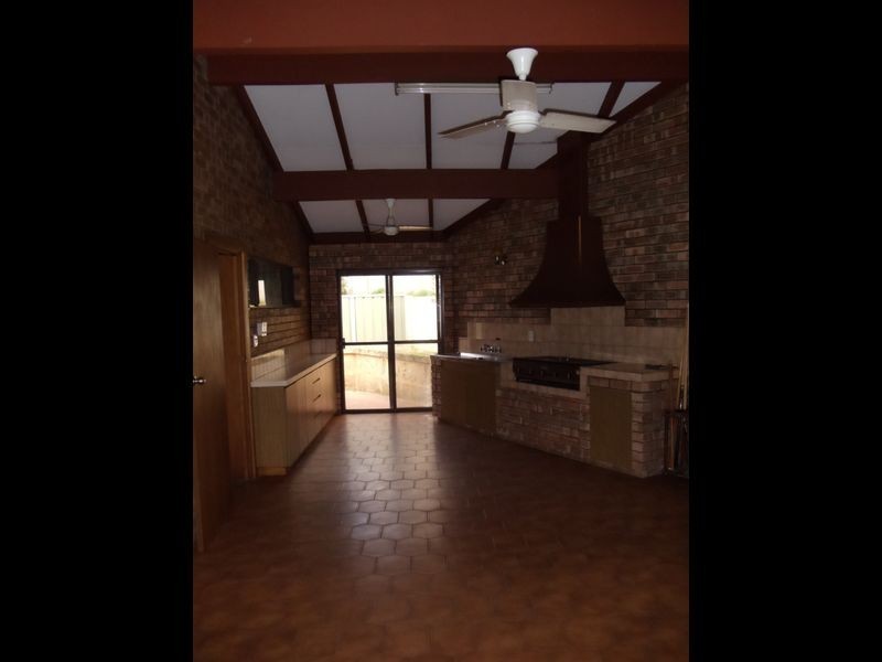 18 Briald Place, Dianella WA 6059