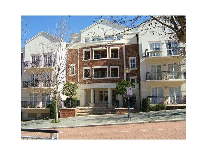 4/2 Henry Lawson Walk, East Perth WA 6004