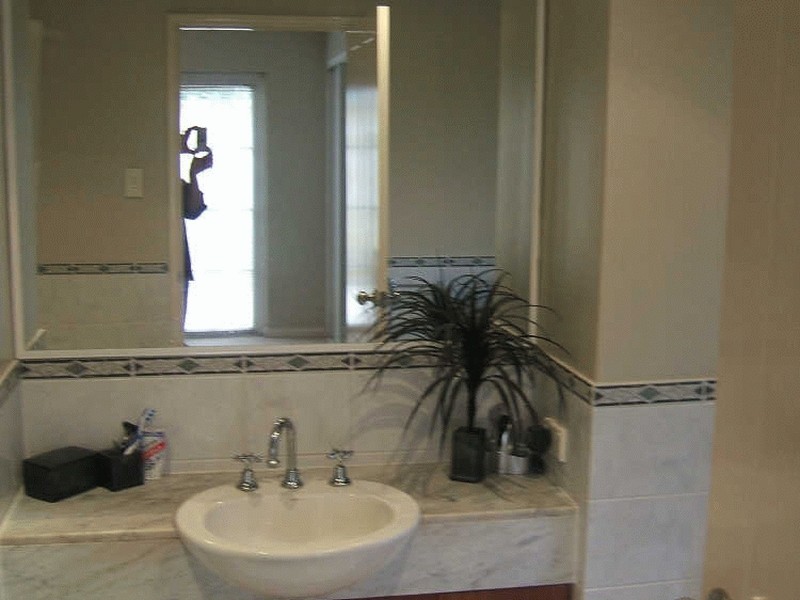 4/2 Henry Lawson Walk, East Perth WA 6004