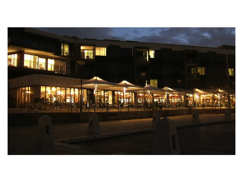 4/2 Henry Lawson Walk, East Perth WA 6004