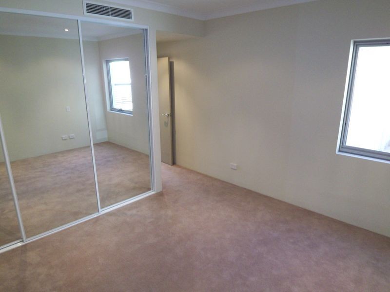 2/32 Fielder Street, East Perth WA 6004