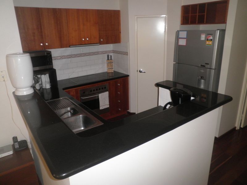 4/25 Eastbrook Terrace, East Perth WA 6004