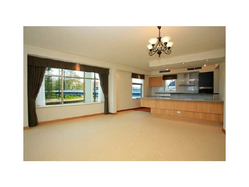 2/1 Henry Lawson Walk, East Perth WA 6004