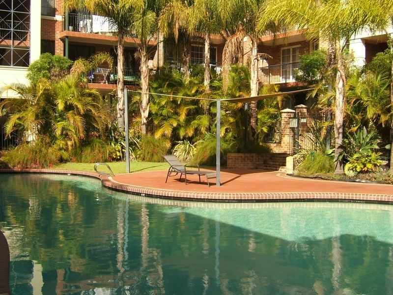 34/30 Bishops Row, East Perth WA 6004