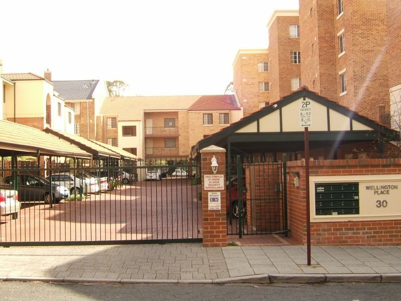 34/30 Bishops Row, East Perth WA 6004
