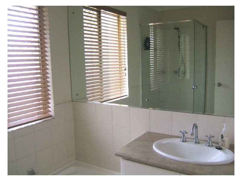 4/11 Wall Street, Maylands WA 6051