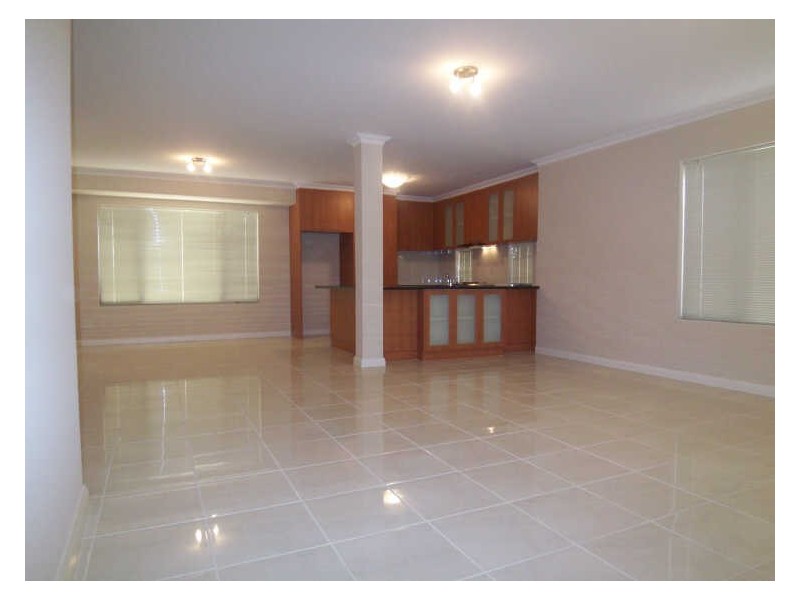2/42 Gladstone Road, Rivervale WA 6103