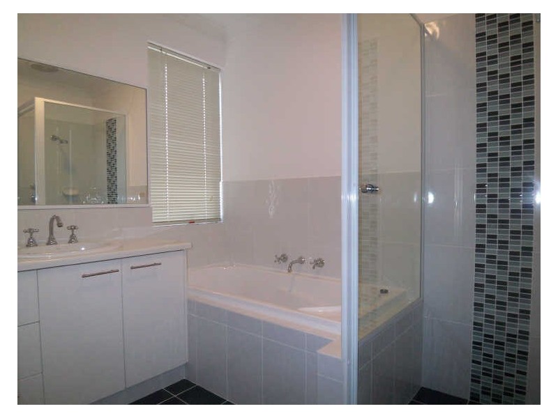 2/42 Gladstone Road, Rivervale WA 6103