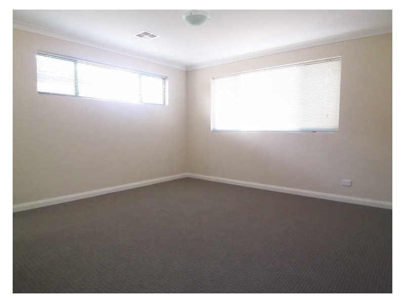 2/42 Gladstone Road, Rivervale WA 6103