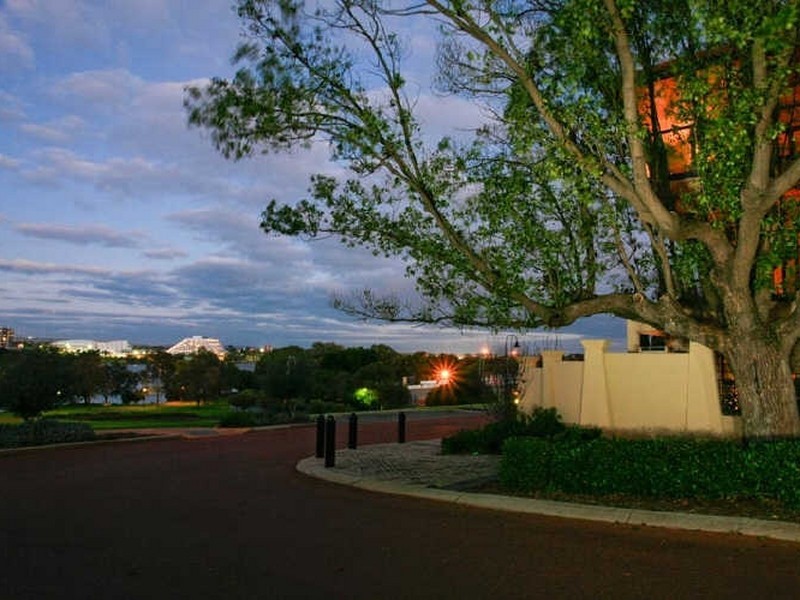 3 Constitution Street, East Perth WA 6004