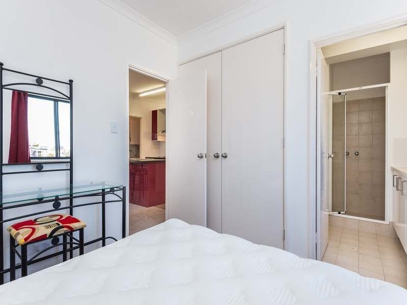 60/11 Regal Place, East Perth WA 6004