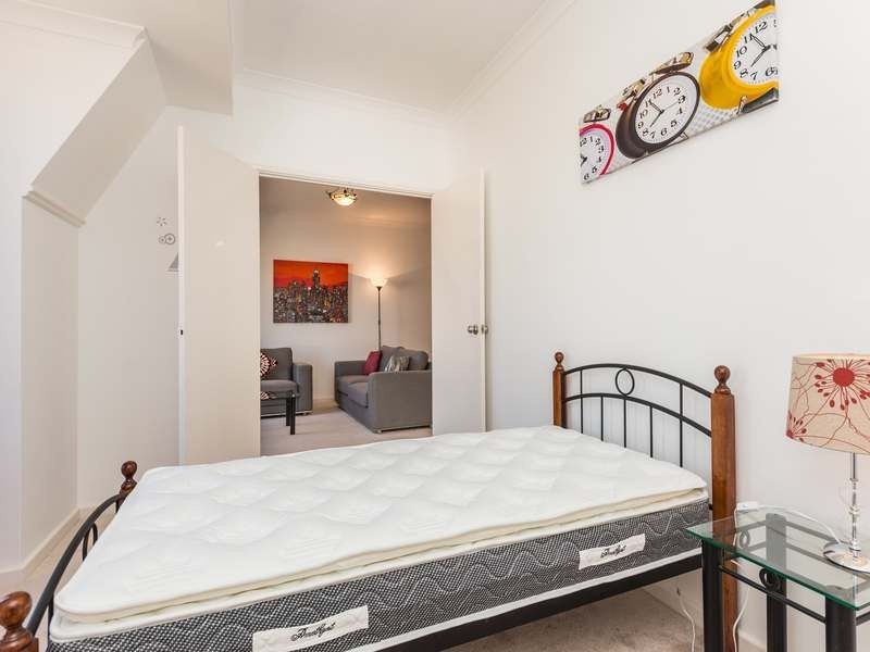 60/11 Regal Place, East Perth WA 6004