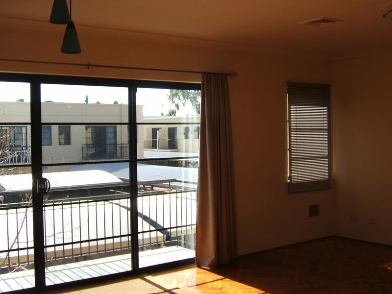 30/28 Robinson Avenue, Northbridge WA 6003