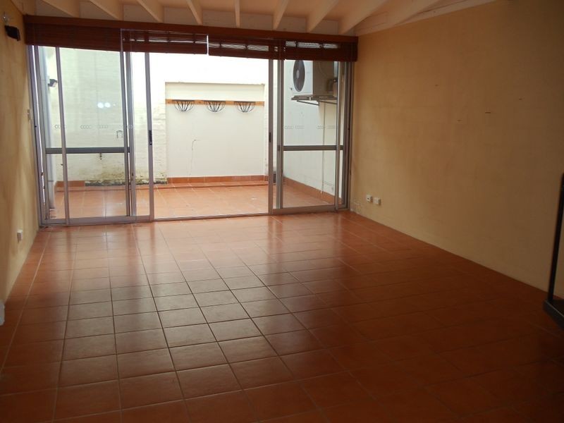 8 Little Saunders Street, East Perth WA 6004