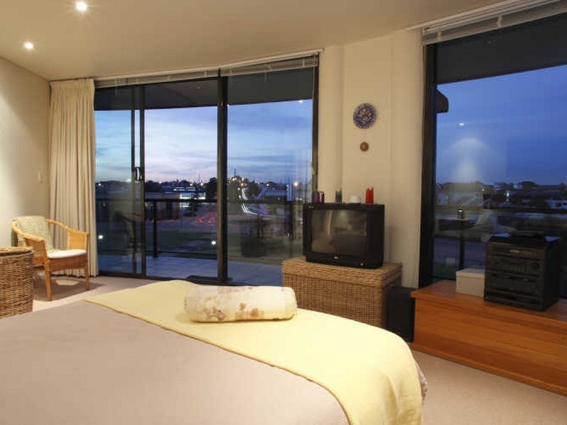 1/10 Eastbrook Terrace, East Perth WA 6004