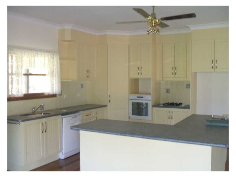 Lockyer Waters QLD 4311