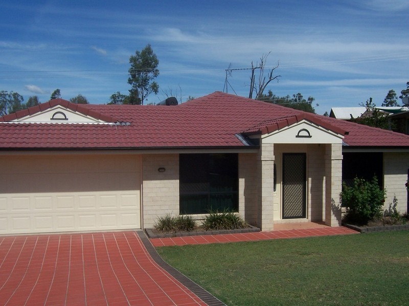 21 Davis Crescent, Gatton QLD 4343