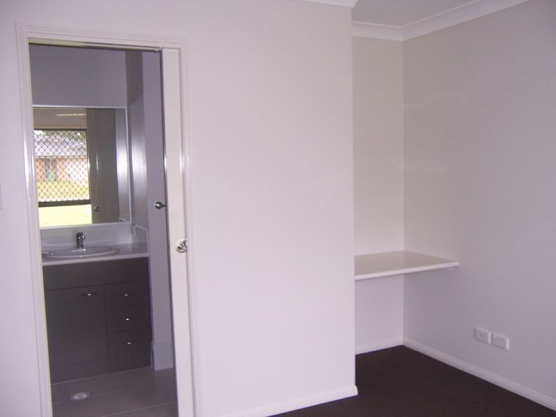 Adare QLD 4343