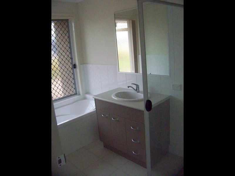 Adare QLD 4343