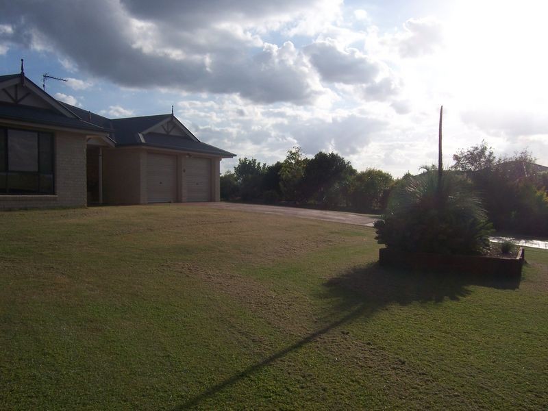 6 Kyle Close, Placid Hills QLD 4343