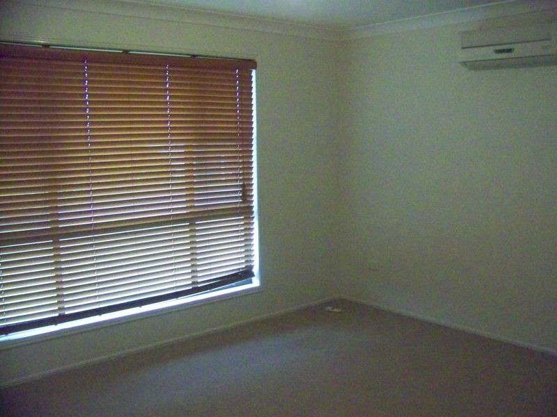 6 Kyle Close, Placid Hills QLD 4343