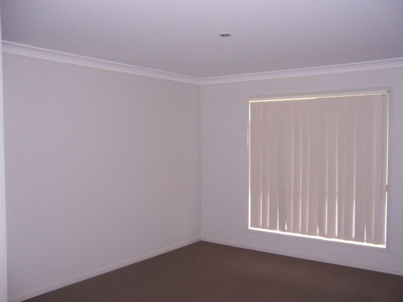 Adare QLD 4343