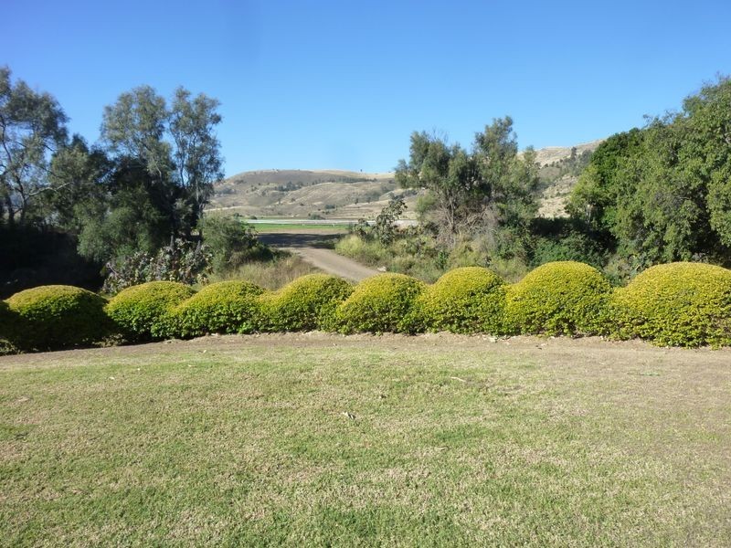 Mount Sylvia QLD 4343