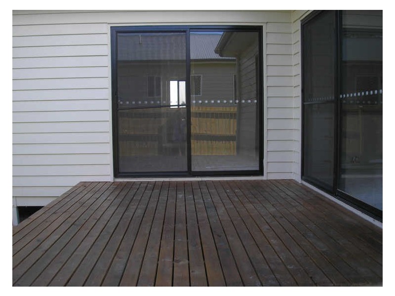 8 Carly Drive, Helidon QLD 4344