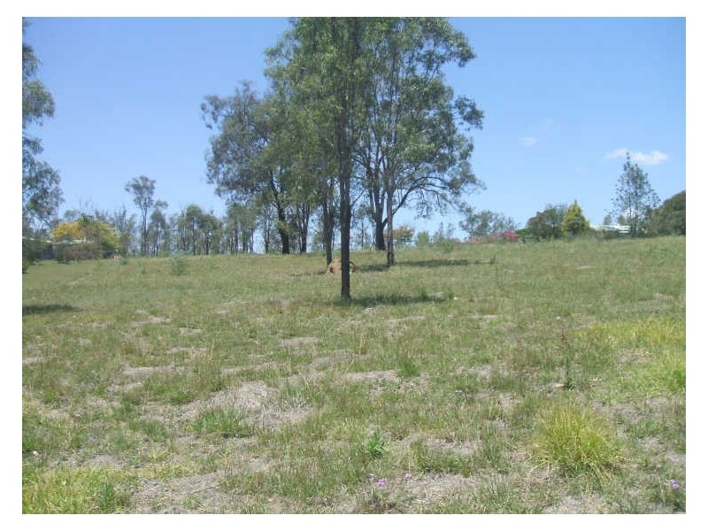 24 Challenge Av, Kensington Grove QLD 4341