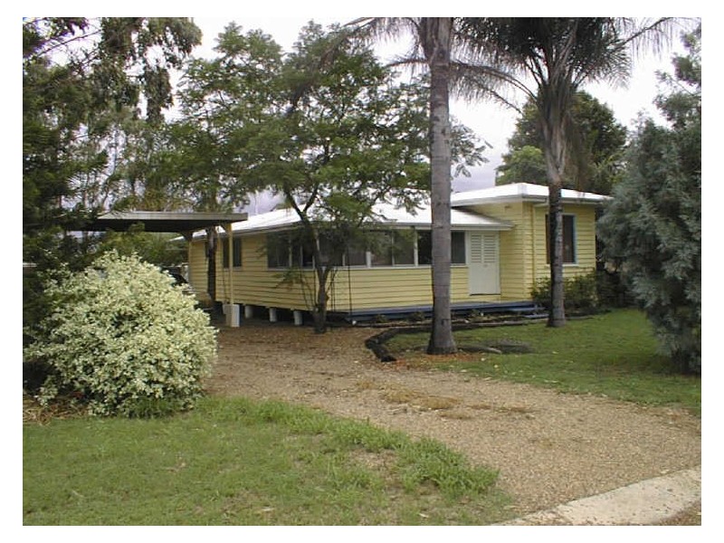 16 Strong Street, Gatton QLD 4343