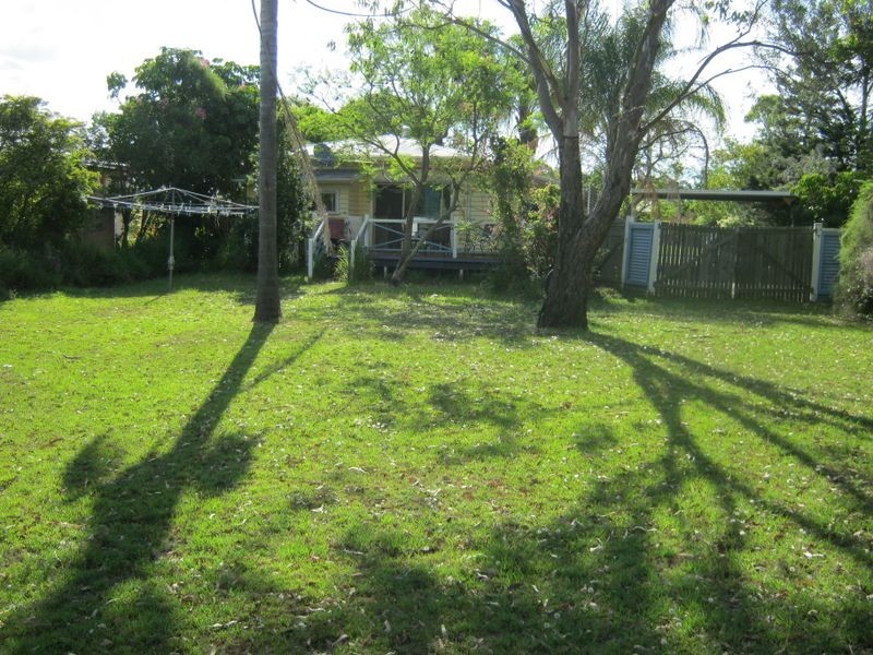 16 Strong Street, Gatton QLD 4343