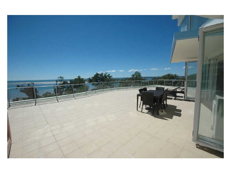 301/569 Charlton Esplanade, Hervey Bay QLD 4655