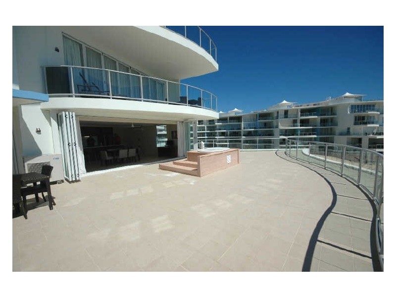 301/569 Charlton Esplanade, Hervey Bay QLD 4655