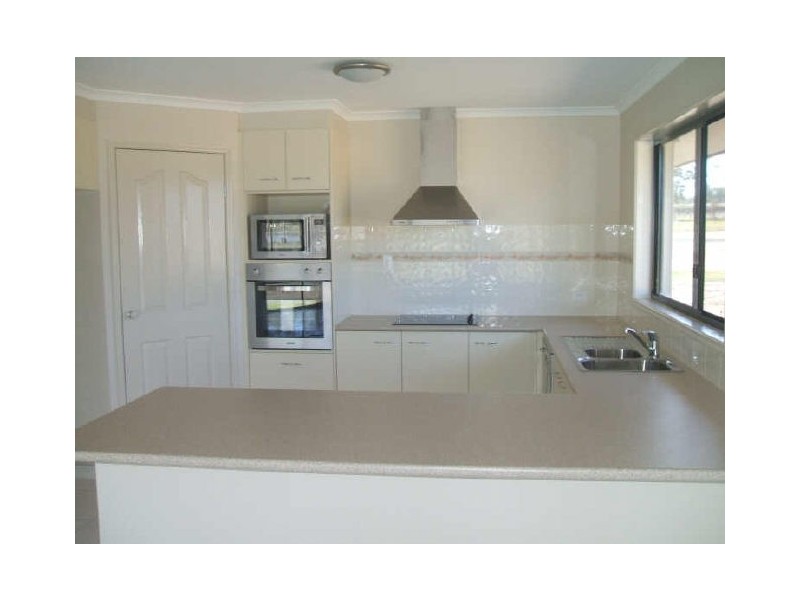 Lake Clarendon QLD 4343