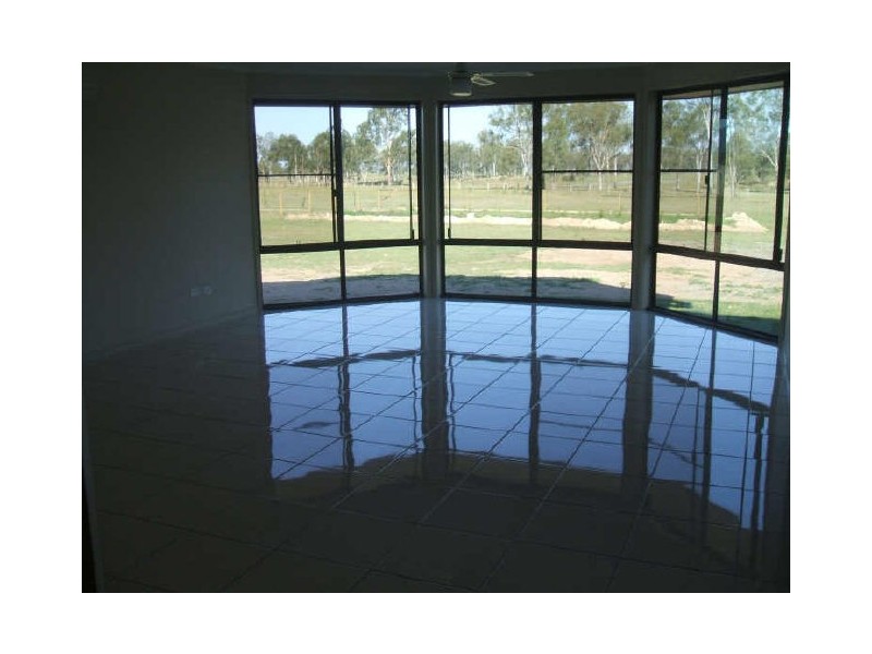 Lake Clarendon QLD 4343