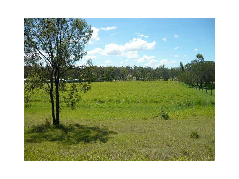 41 Challenge Avenue, Kensington Grove QLD 4341