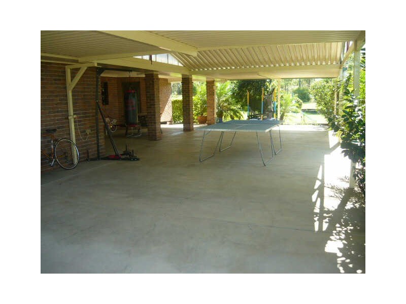 31 Folbigg Court, Lake Clarendon QLD 4343