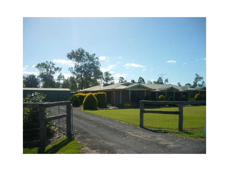 31 Folbigg Court, Lake Clarendon QLD 4343