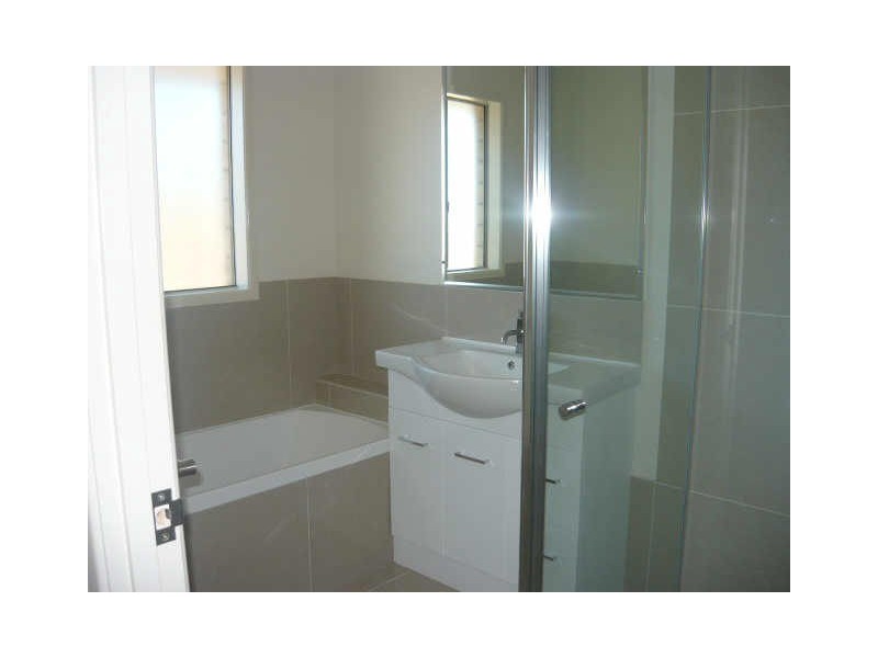 Adare QLD 4343