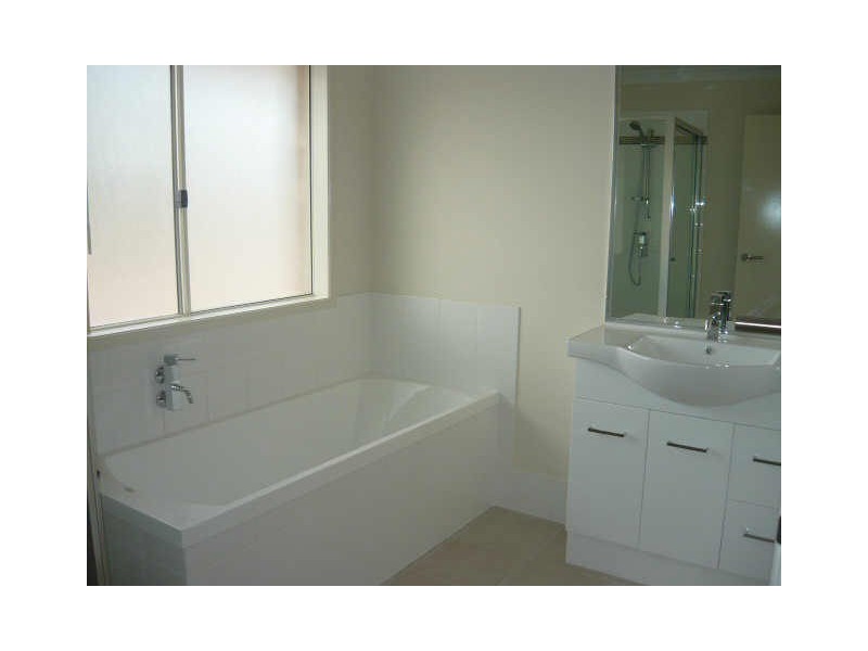 Adare QLD 4343