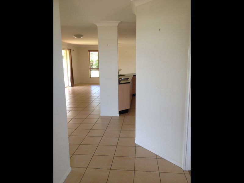 18 Kyle Close, Placid Hills QLD 4343