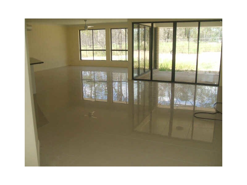 35 Burgess Road, Laidley Heights QLD 4341
