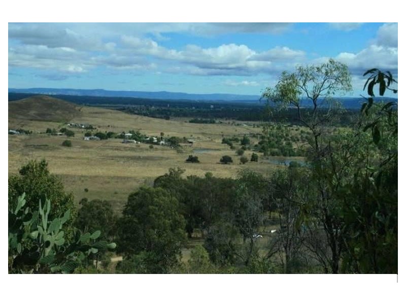 25 Bushman Street, Plainland QLD 4341