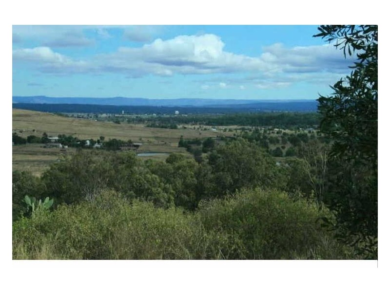 25 Bushman Street, Plainland QLD 4341